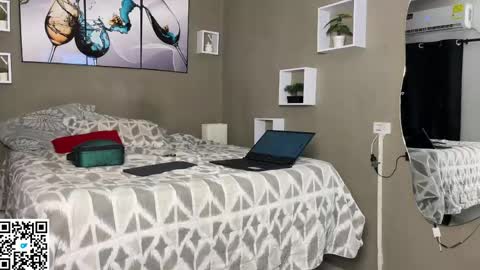 Wendy Alex online show from 04-26-26, 12:30