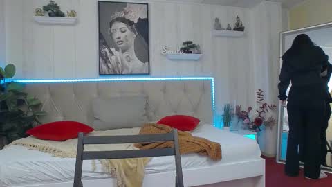 Snapshot of wendymay chatting on 11-12-25, 08:15 Wendy online show from 11-12-25, 08:15