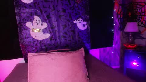 WEN SHENG online show from 10-15-25, 07:47