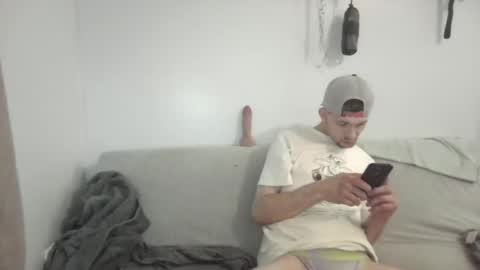 Snapshot of wesleyandkale chatting on 04-06-26, 08:54 Wesley And Kale online show from 04-06-26, 08:54