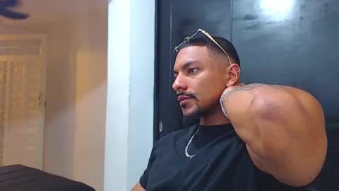 Wesley Rogger online show from 10-04-25, 10:08