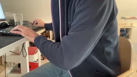 Snapshot of wet_adidasboy chatting on 09-29-25, 06:18 wet_adidasboy online show from 09-29-25, 06:18