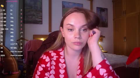 Lana online show from 04-28-26, 04:01