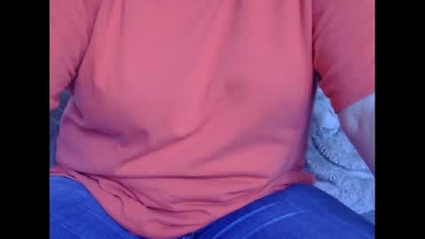 Snapshot of wet_pants2022 chatting on 02-27-25, 10:37 wet_pants2022 online show from 02-27-25, 10:37