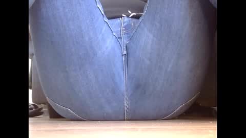 Snapshot of wet_pants2022 chatting on 03-03-25, 01:42 wet_pants2022 online show from 03-03-25, 01:42