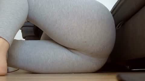 Snapshot of wet_pants2022 chatting on 09-18-25, 07:10 wet_pants2022 online show from 09-18-25, 07:10