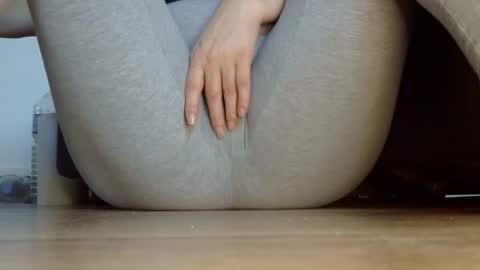 Snapshot of wet_pants2022 chatting on 12-01-25, 03:06 wet_pants2022 online show from 12-01-25, 03:06