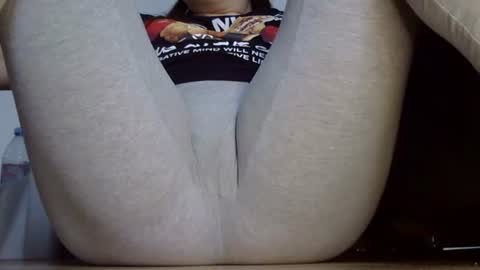 Snapshot of wet_pants2022 chatting on 12-02-25, 01:05 wet_pants2022 online show from 12-02-25, 01:05