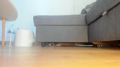 wet_pants2022 online show from 04-25-26, 01:41