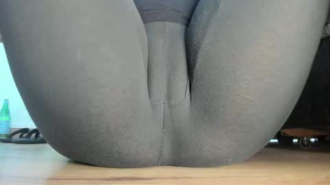Snapshot of wet_pants2022 chatting on 05-20-26, 11:38 wet_pants2022 online show from 05-20-26, 11:38