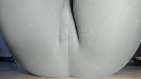 Snapshot of wet_pants2022 chatting on 05-29-26, 10:41 wet_pants2022 online show from 05-29-26, 10:41