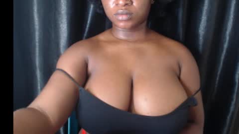 Snapshot of wet_xxpussy55 chatting on 10-19-25, 12:55 Sonia online show from 10-19-25, 12:55
