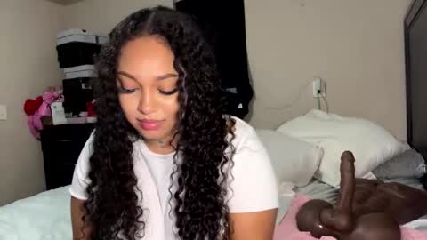 SheSquirts online show from 01-09-25, 08:45