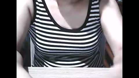 Snapshot of wethornypussy4u chatting on 09-24-25, 01:53 wethornypussy4u online show from 09-24-25, 01:53