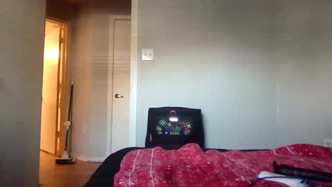 Kylie online show from 02-08-25, 10:08