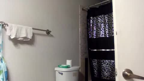 Kylie online show from 03-10-25, 07:18