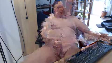 WeTwo online show from 04-11-26, 08:29