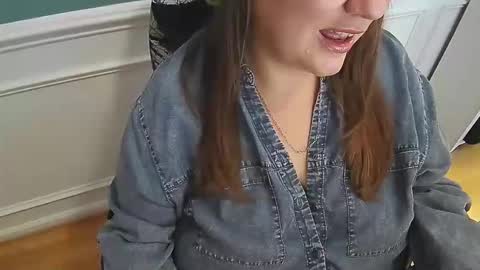 Snapshot of wetwordsonly chatting on 12-16-25, 01:38 WetWordsOnly online show from 12-16-25, 01:38