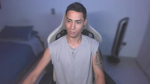 Snapshot of wexx_ chatting on 11-26-25, 05:08 wex online show from 11-26-25, 05:08