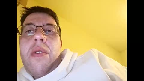 Snapshot of whatwouldyouliketosee chatting on 02-19-25, 06:32 stoffy online show from 02-19-25, 06:32