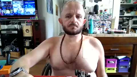 Snapshot of wheelzie chatting on 01-04-25, 03:18 wheelzie online show from 01-04-25, 03:18