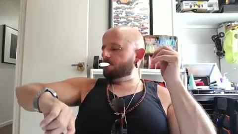 Snapshot of wheelzie chatting on 11-24-25, 04:34 wheelzie online show from 11-24-25, 04:34