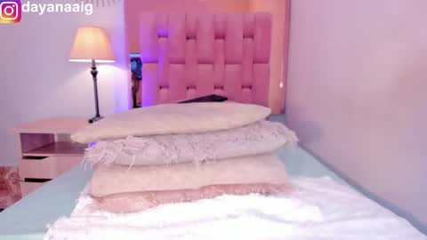 Sara  online show from 10-04-25, 03:43