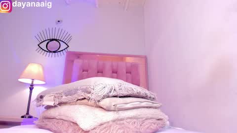 Sara  online show from 11-11-25, 12:49