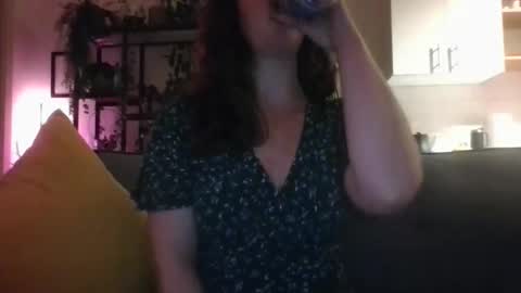 whimsyandjade online show from 11-24-25, 11:21