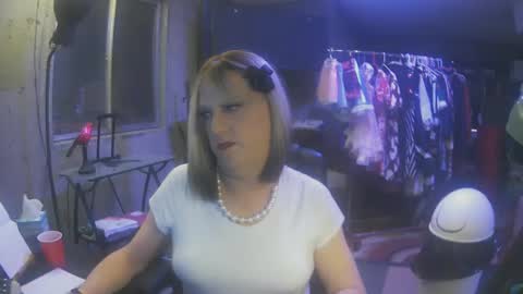 Snapshot of whisperlace chatting on 02-09-25, 03:22 Whisper online show from 02-09-25, 03:22