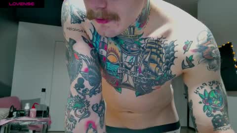 Max online show from 12-19-25, 03:57