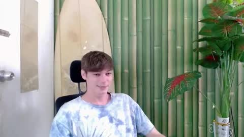 Snapshot of whiteboyinasia chatting on 09-22-25, 04:36 Christian online show from 09-22-25, 04:36