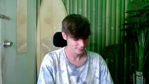 Snapshot of whiteboyinasia chatting on 09-23-25, 12:41 Christian online show from 09-23-25, 12:41