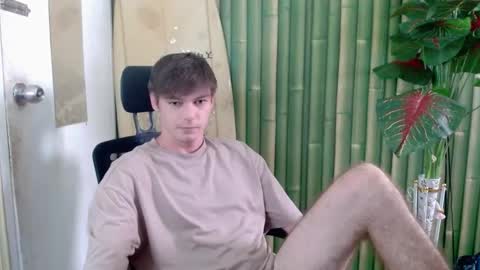 Snapshot of whiteboyinasia chatting on 10-06-25, 05:16 Christian online show from 10-06-25, 05:16