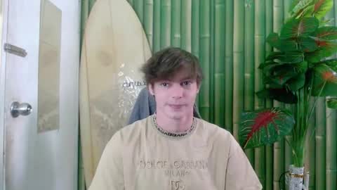 Snapshot of whiteboyinasia chatting on 10-28-25, 06:39 Christian online show from 10-28-25, 06:39