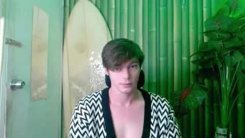 Snapshot of whiteboyinasia chatting on 11-02-25, 09:33 Christian online show from 11-02-25, 09:33