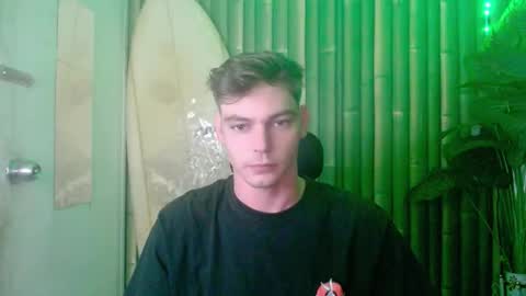 Snapshot of whiteboyinasia chatting on 11-13-25, 10:14 Christian online show from 11-13-25, 10:14