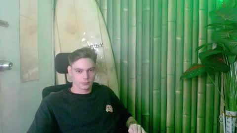 Snapshot of whiteboyinasia chatting on 11-14-25, 04:22 Christian online show from 11-14-25, 04:22