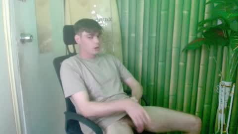 Snapshot of whiteboyinasia chatting on 11-20-25, 05:07 Christian online show from 11-20-25, 05:07