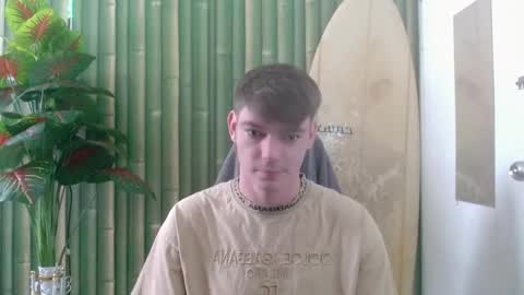 Snapshot of whiteboyinasia chatting on 11-22-25, 06:23 Christian online show from 11-22-25, 06:23