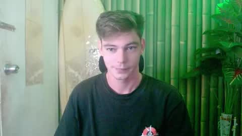 Snapshot of whiteboyinasia chatting on 11-27-25, 06:04 Christian online show from 11-27-25, 06:04