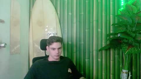 Snapshot of whiteboyinasia chatting on 11-28-25, 05:10 Christian online show from 11-28-25, 05:10