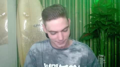 Snapshot of whiteboyinasia chatting on 12-15-25, 12:31 Christian online show from 12-15-25, 12:31