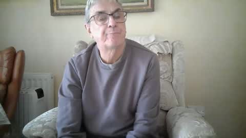 whitebriefs009 online show from 09-22-25, 03:14