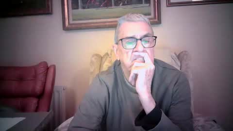 whitebriefs009 online show from 01-15-26, 02:32