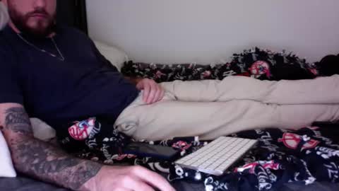 whitebubblebutt44 online show from 02-09-26, 04:44