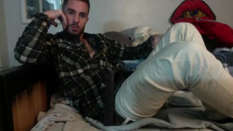 just  str8 stud nut  1000 online show from 12-12-24, 05:31