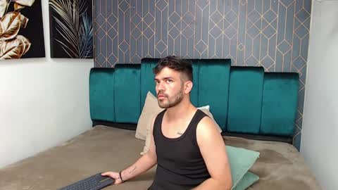 Dylan white online show from 02-10-25, 05:52