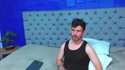 Dylan white online show from 02-26-25, 06:11