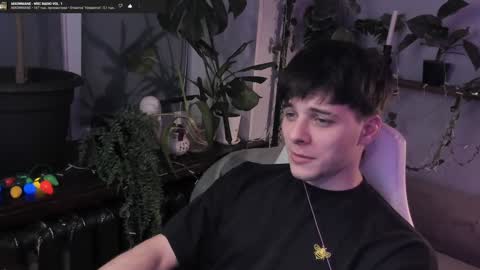 Gus online show from 12-24-24, 06:28